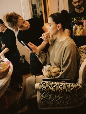 h_0009.jpg