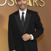 Oscar-Isaac-003.jpg