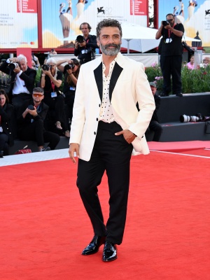Oscar-Isaac-022.jpg