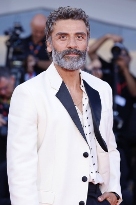 Oscar-Isaac-037.jpg