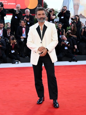 Oscar-Isaac-049.jpg