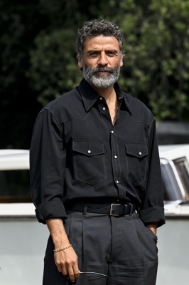 Oscar-Isaac-007.jpg