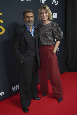 Oscar-Isaac-003.jpg