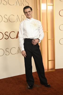 Pedro-Pascal-035.jpg