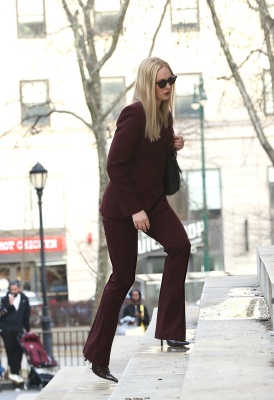712042093_deb.jpg