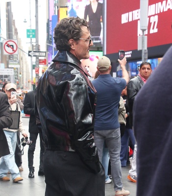 Pedro-Pascal-010.jpg